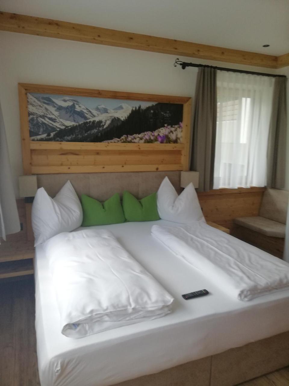 Alpengruss Guest house Tux